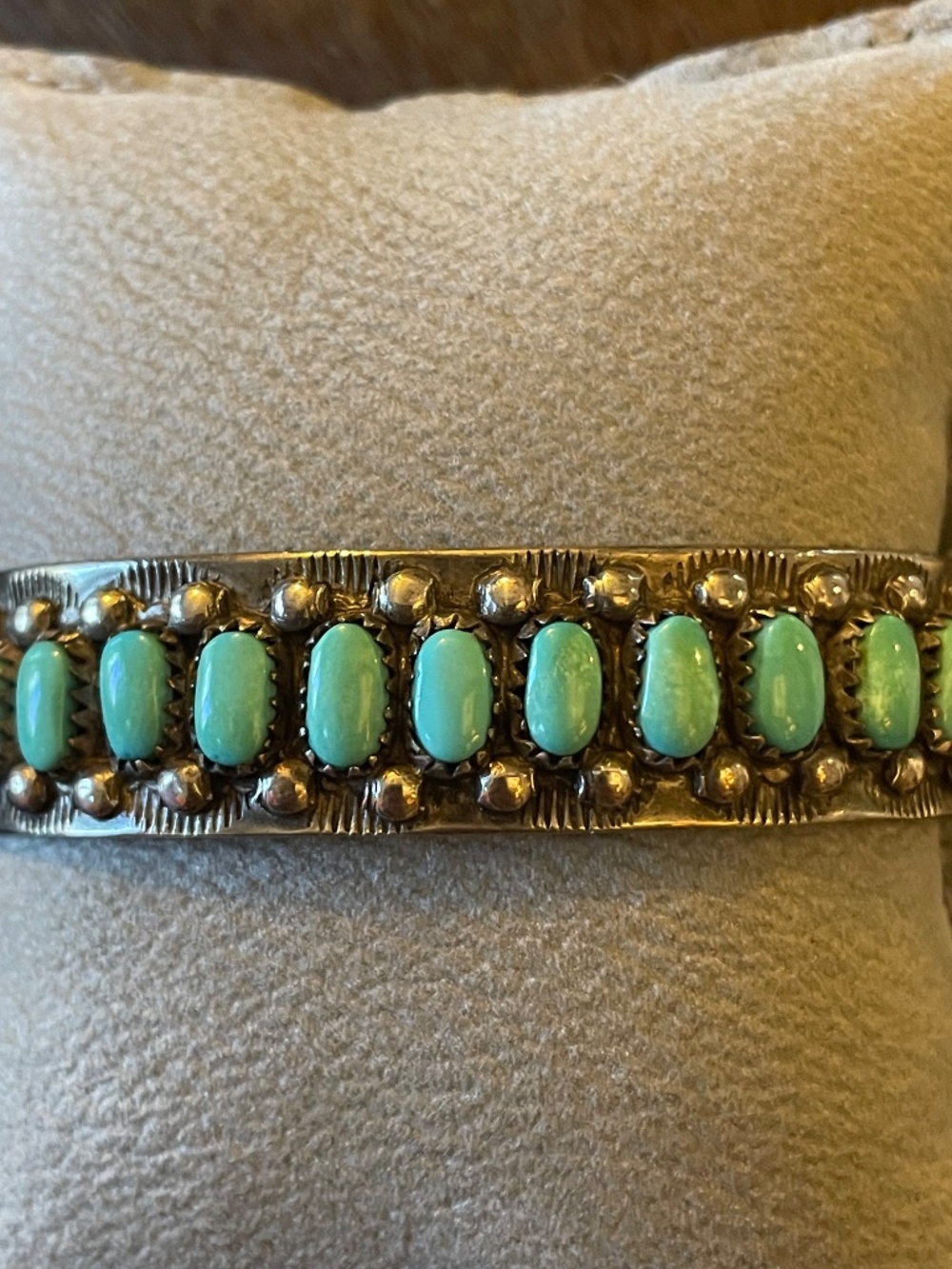 Vintage Zuni Turquoise and Silver Row Cuff Bracelet, Hallmark P. Ukestine - Picture 3 of 7